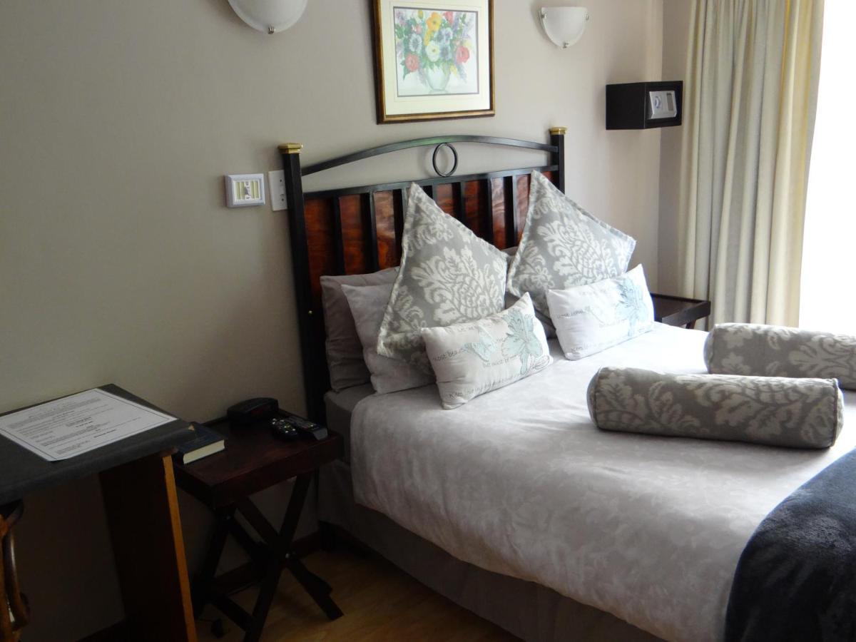 La Paix Guesthouse Beaufort West Dış mekan fotoğraf