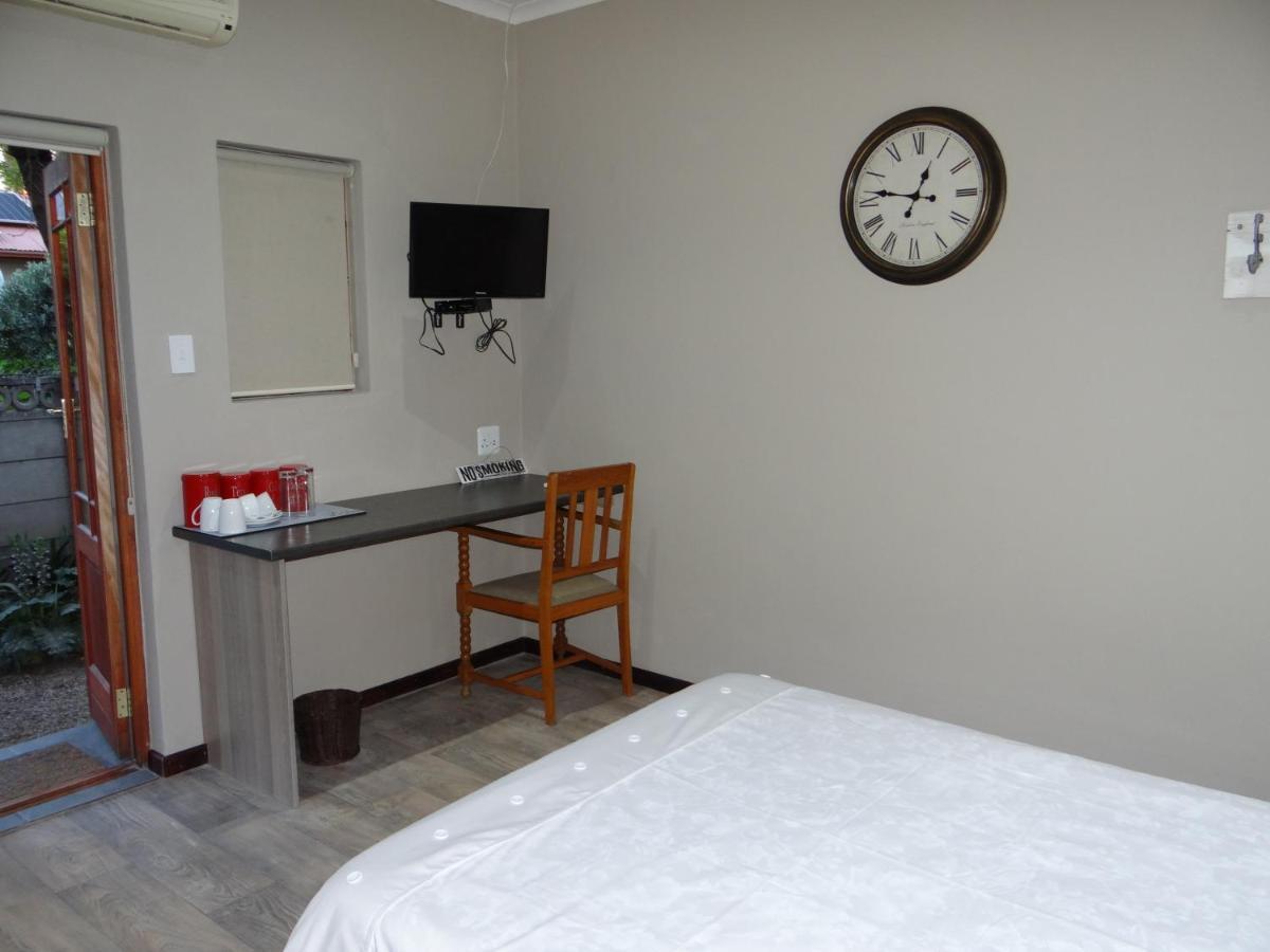 La Paix Guesthouse Beaufort West Dış mekan fotoğraf