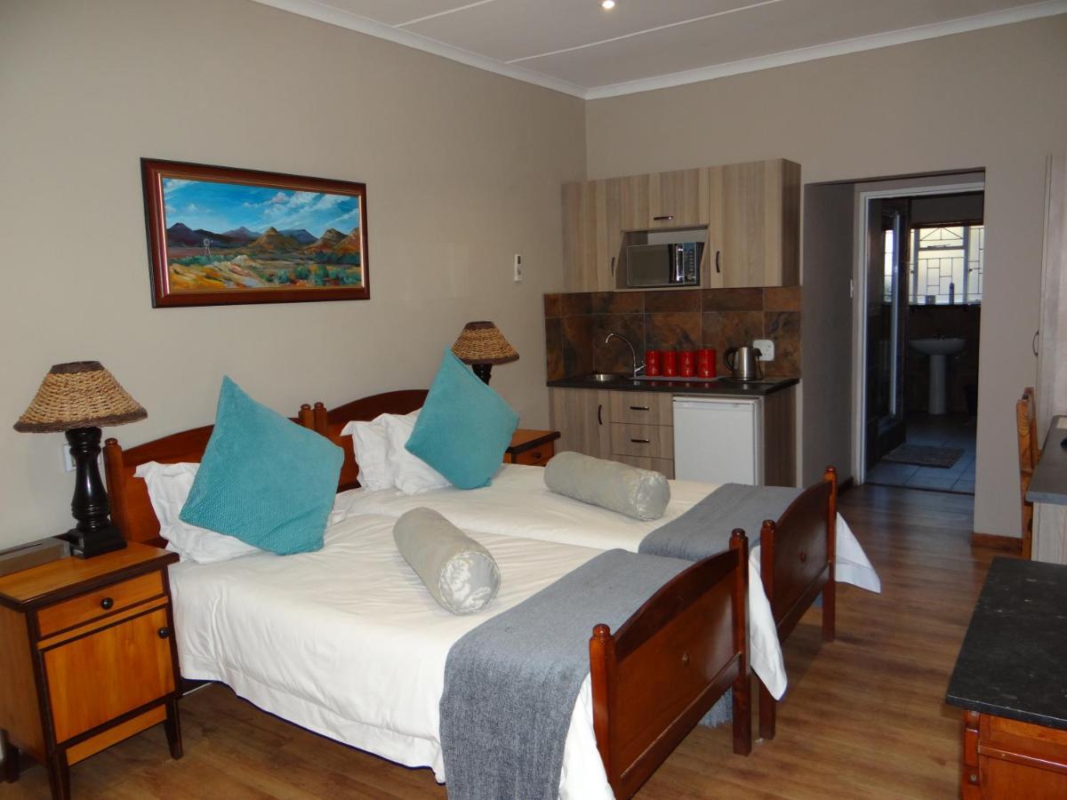 La Paix Guesthouse Beaufort West Dış mekan fotoğraf