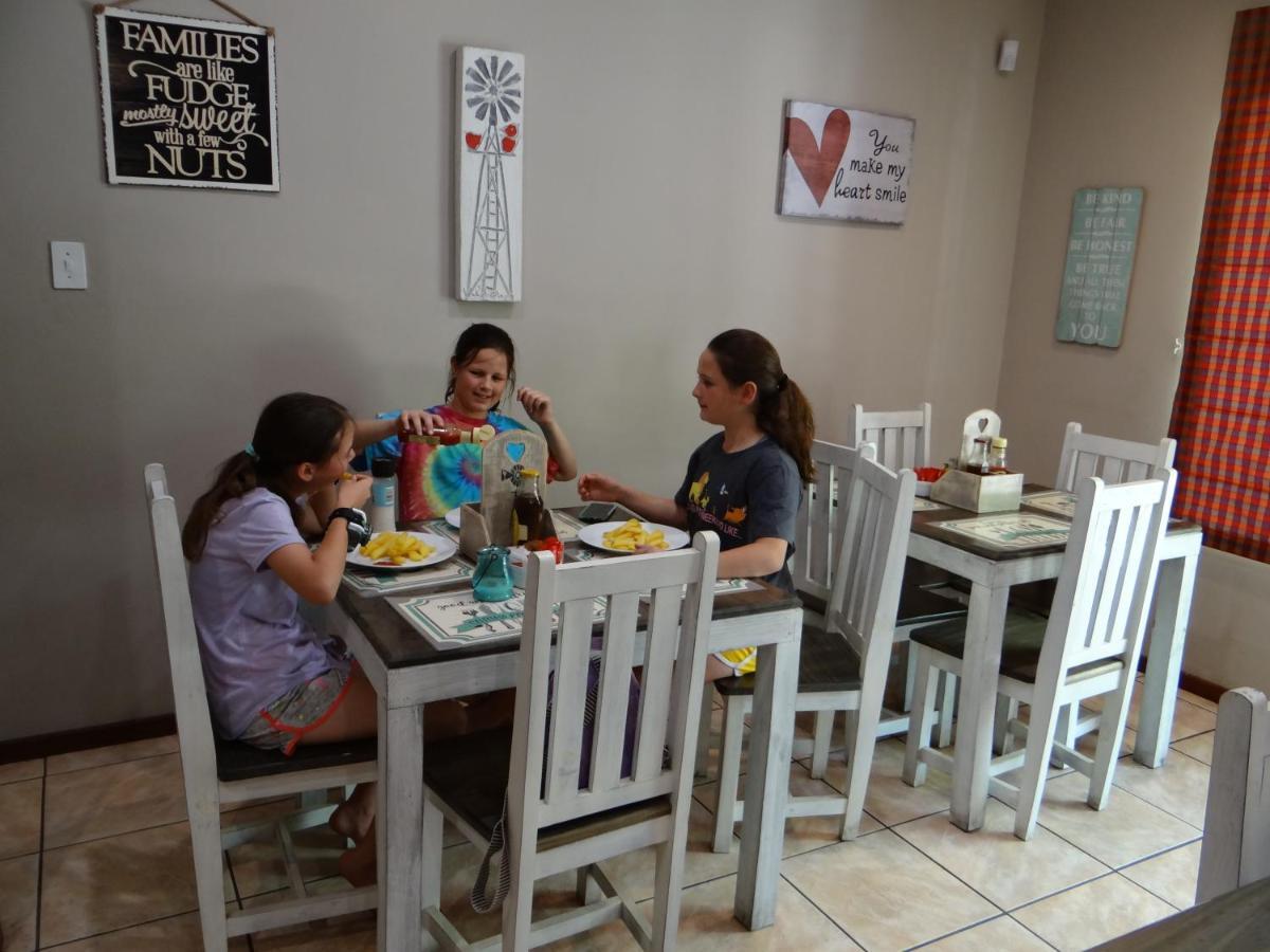 La Paix Guesthouse Beaufort West Dış mekan fotoğraf